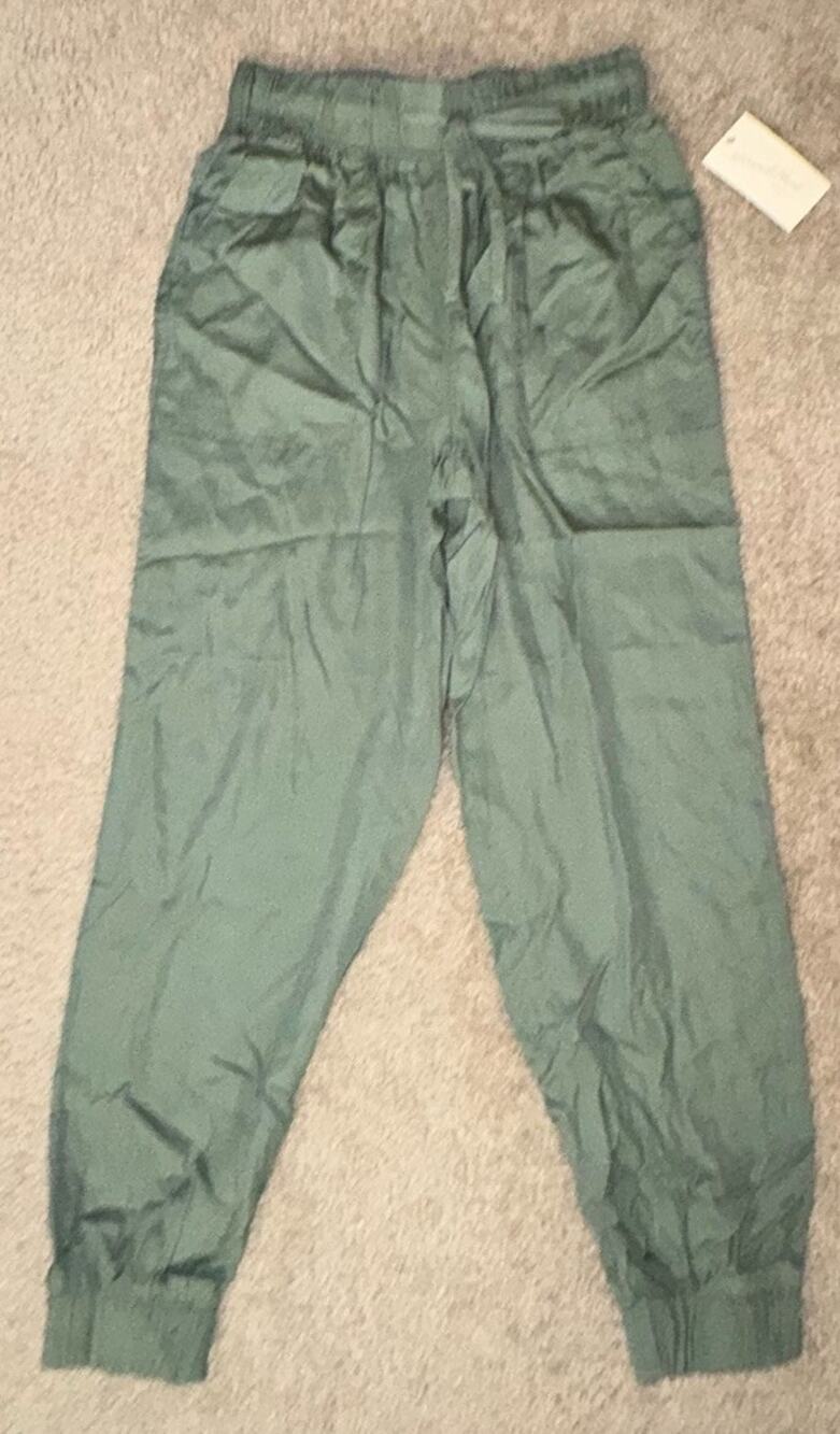 Universal Thread Women XS Olive Green Lyocell Utility Cargo Jogger Pants NWT